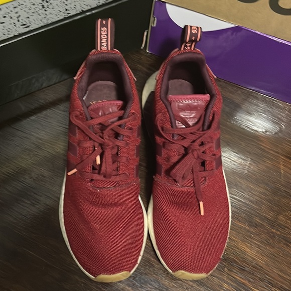 Size 9.5 - adidas NMD R2 Collegiate Burgundy 2018 - Picture 3 of 4